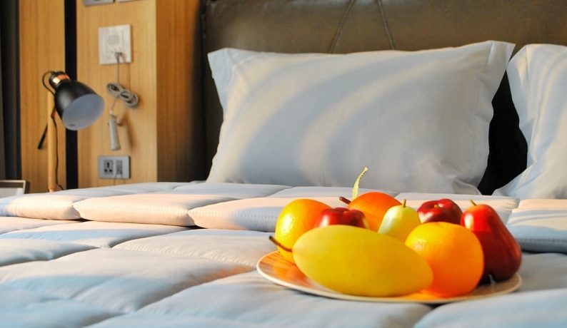 Wellness Residence Chiang Mai fruit in bed
