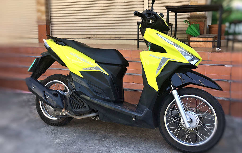 scooter rental honda click 125 led