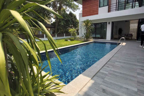 Four Bedroom Pool Villa For Sale In Hang Dong