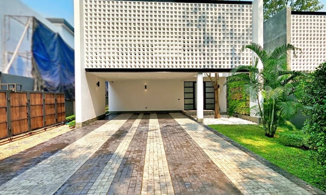 brand new pool villa for sale in chiang mai 1