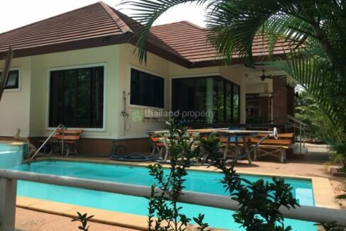Two bedroom house with private pool for rent