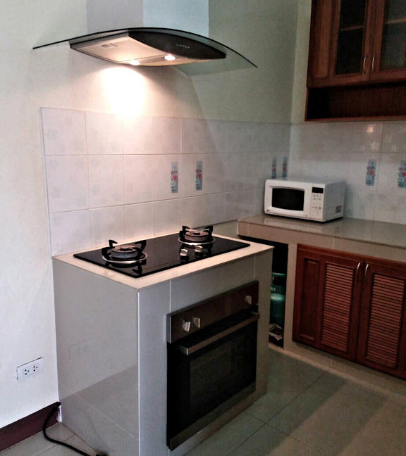 2 bedroom house with swimming pool for rent 9