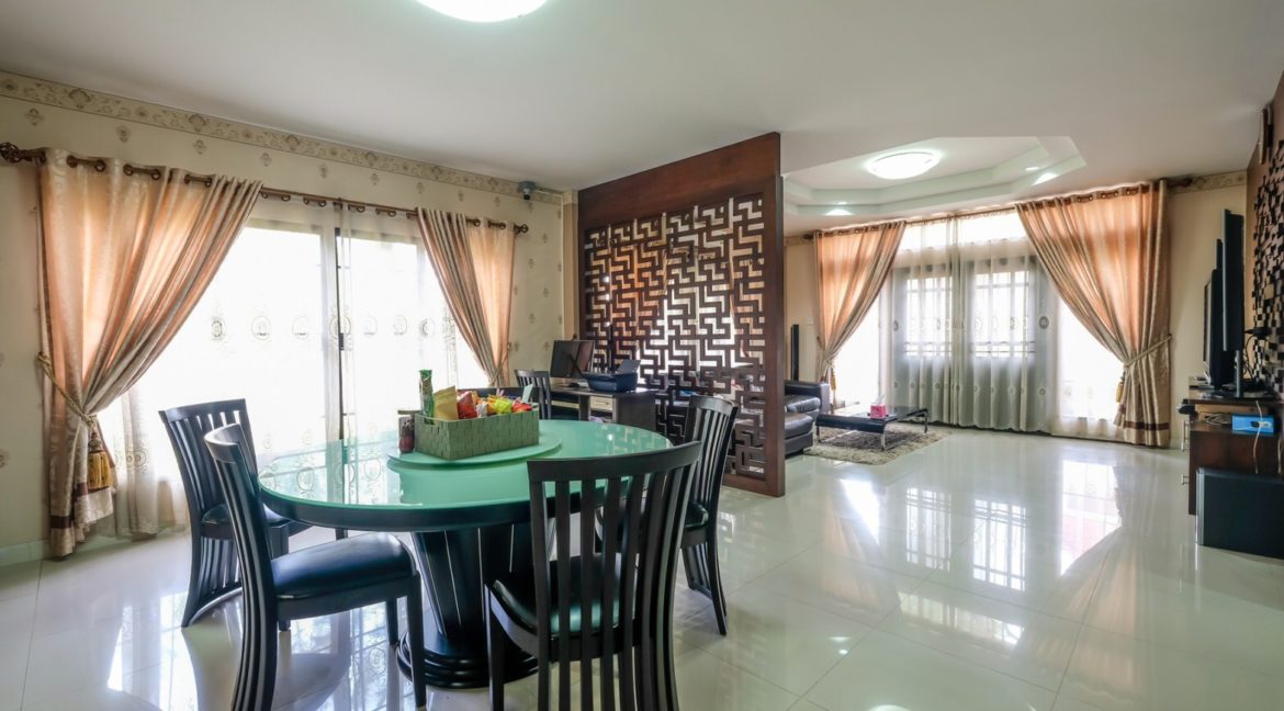 4 bedroom house for sale in saraphi 11