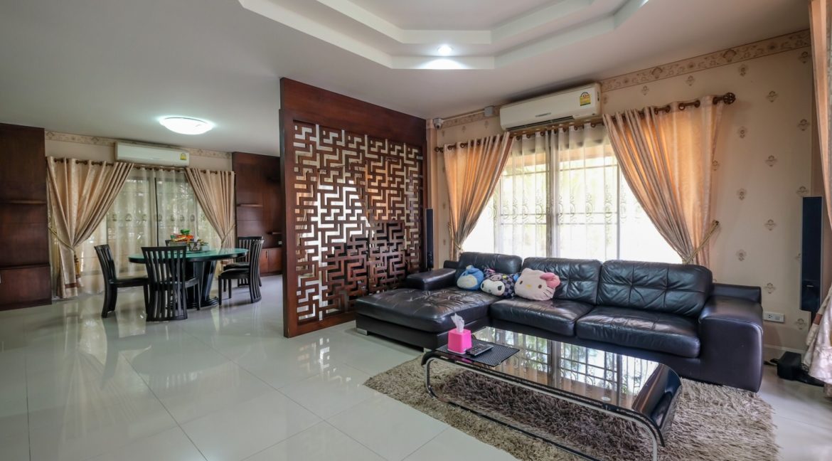 4 bedroom house for sale in saraphi 6