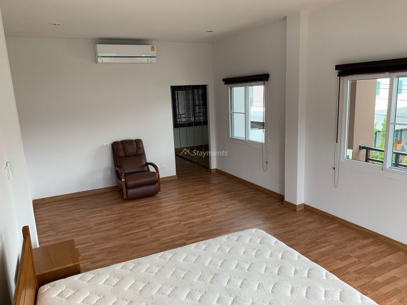 4-bedroom-pool-house-for-sale-chiang-mai-sansaran-12