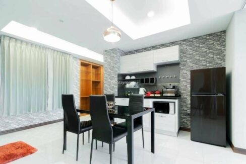 2 bedroom condo for rent at Wat Ket near Central Festival