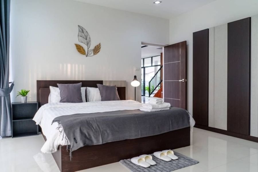 6-bedroom-villa-for-sale-in-mae-hia-chiang-mai-11