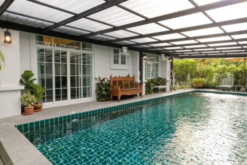 5-bedroom pool villa for Sale