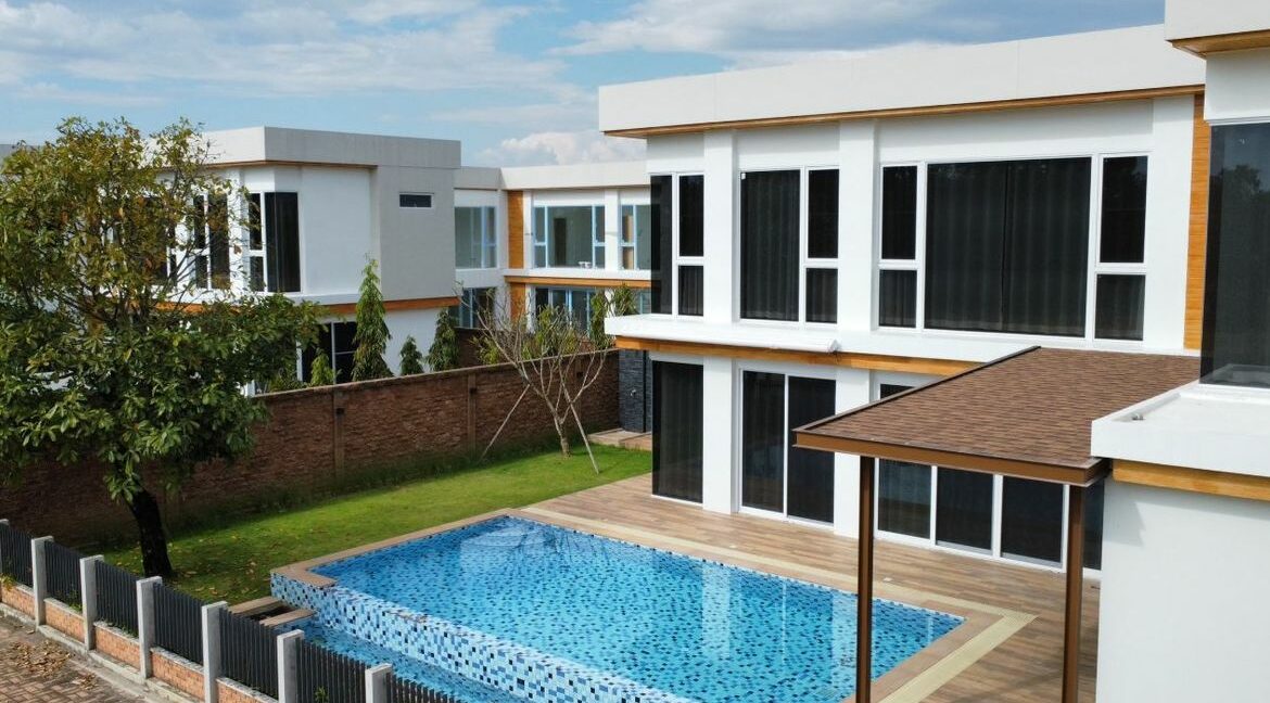 pool villa for rent in san kamphaeng (7)